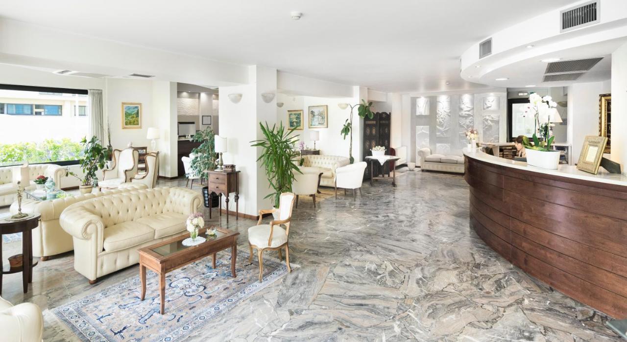 Hotel Apollo Riccione Dış mekan fotoğraf