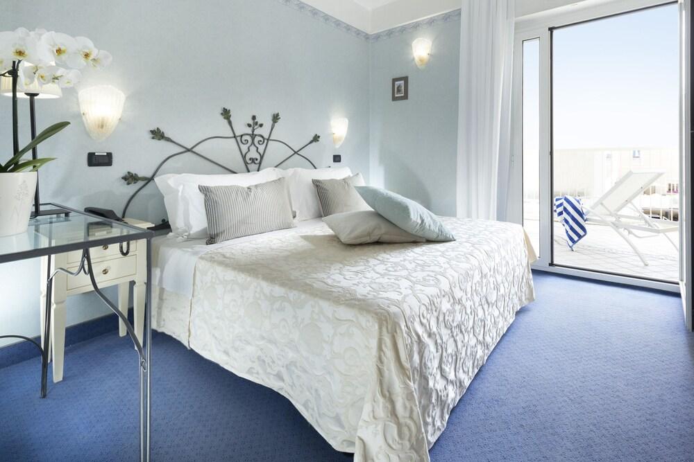 Hotel Apollo Riccione Dış mekan fotoğraf