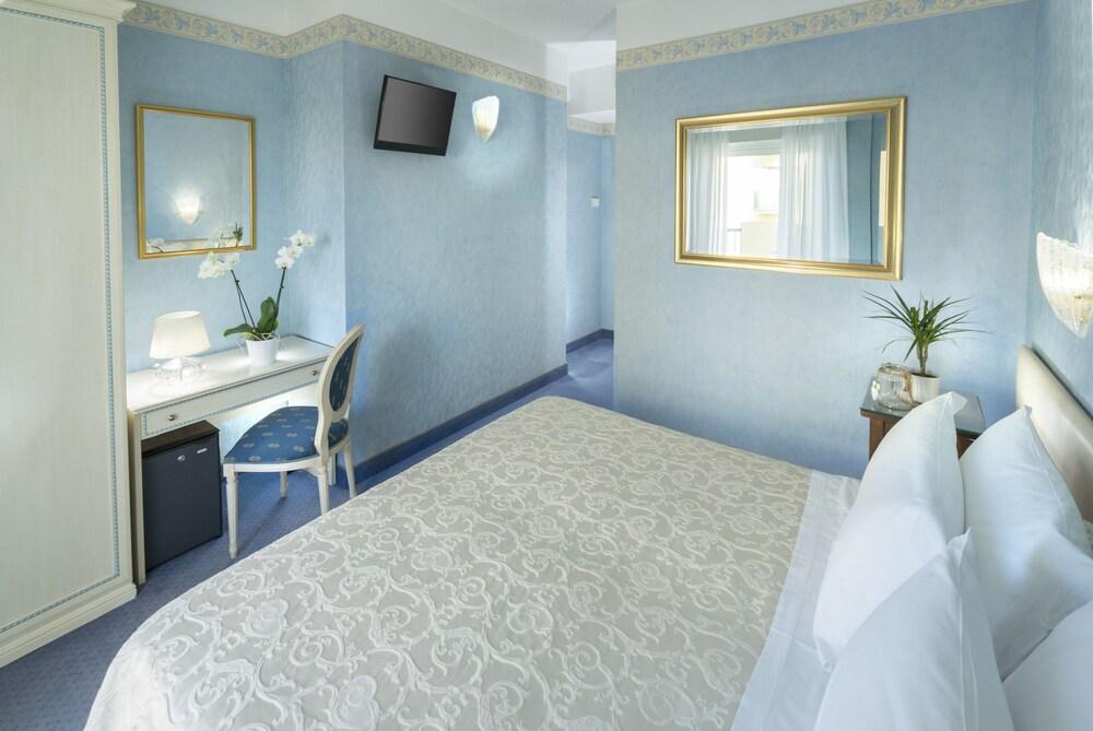 Hotel Apollo Riccione Dış mekan fotoğraf