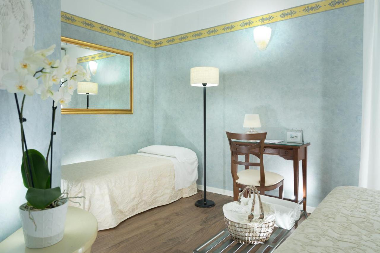 Hotel Apollo Riccione Dış mekan fotoğraf